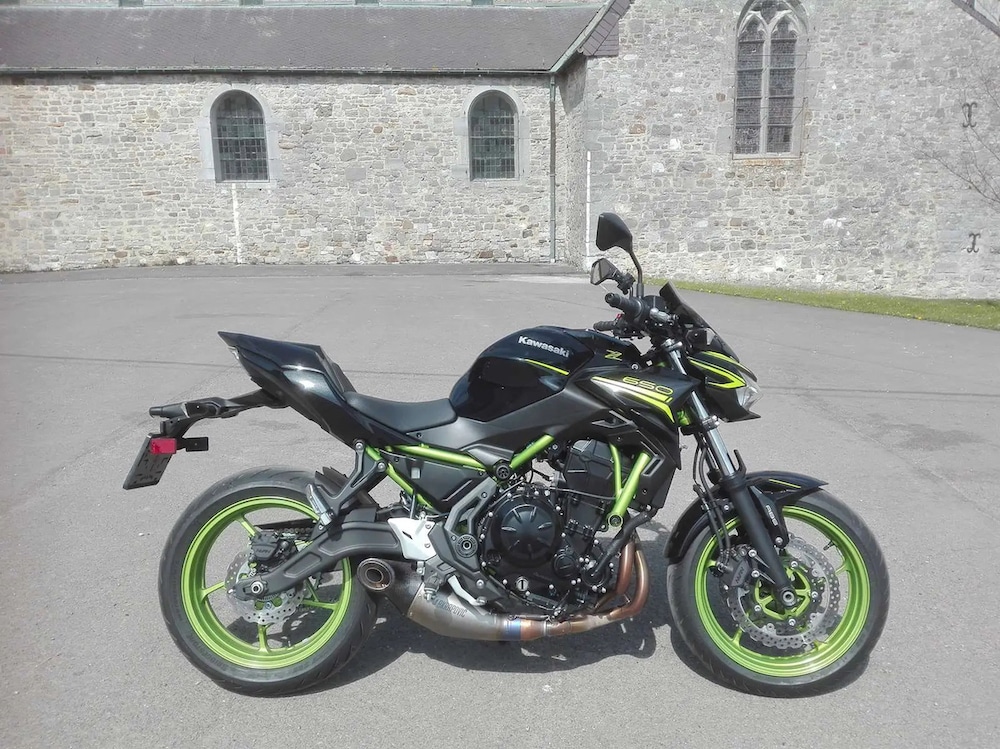 Eerste test: 2021 Kawasaki Z650 Performance - MotoMedia